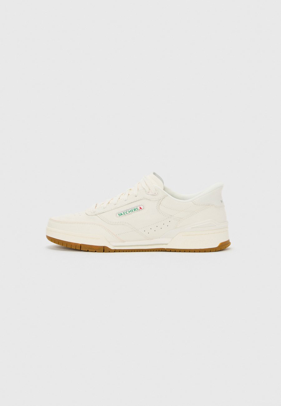 Кроссовки Skechers RECOIL, White
Кроссовки Skechers RECOIL, White