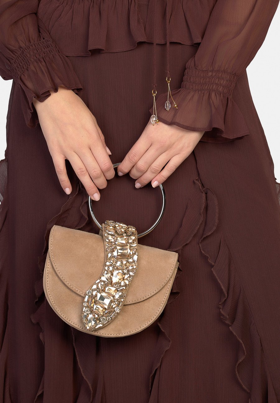 Сумка кросс-боди Alma en Pena Cross body bag, Camel
Сумка кросс-боди Alma en Pena Cross body bag, Camel