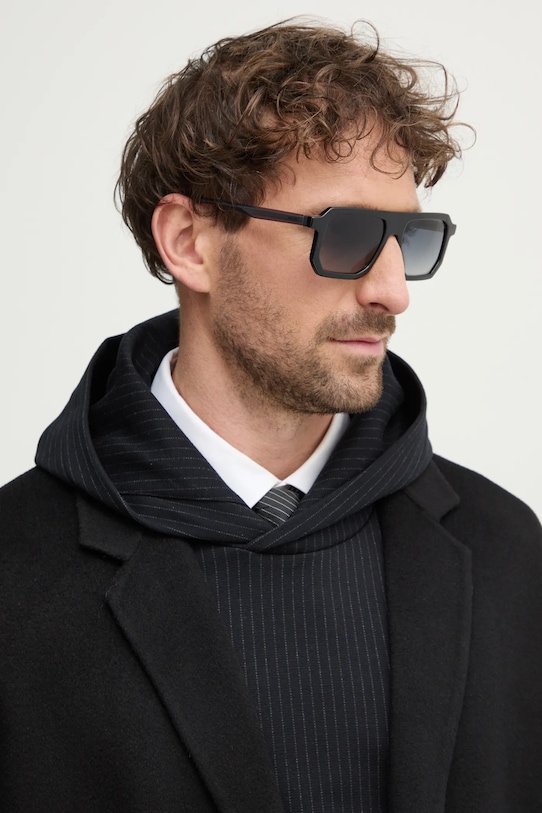 Солнцезащитные очки Hugo, черный
Солнцезащитные очки Hugo, черный