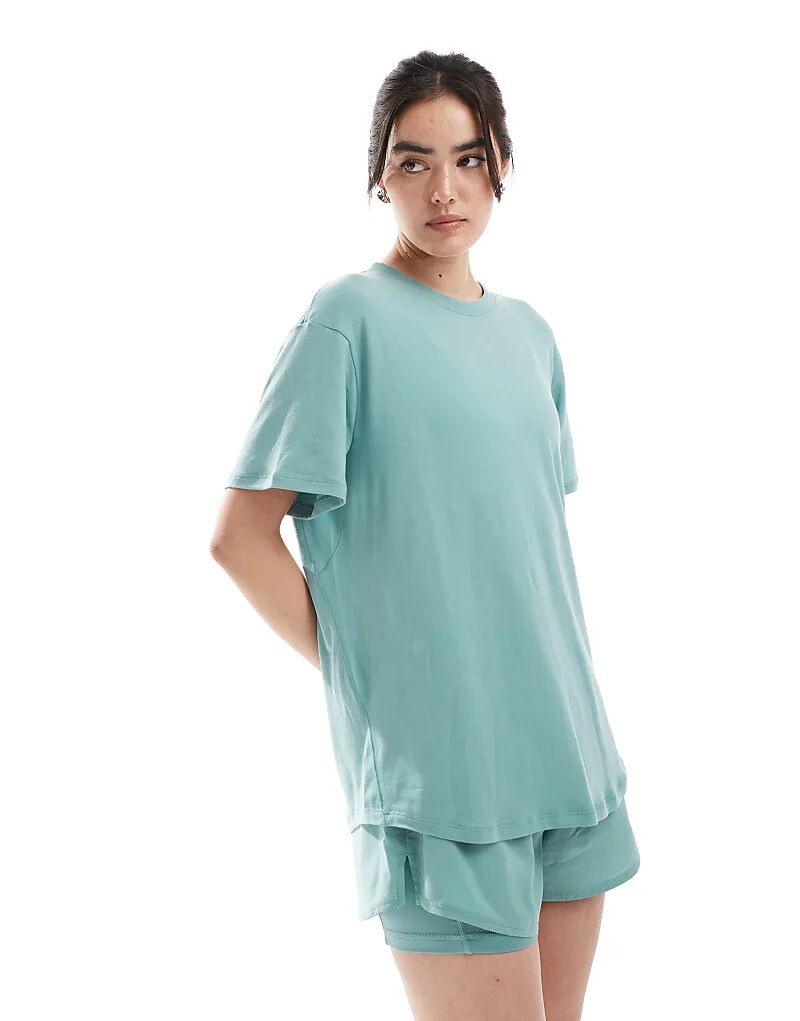 Футболка Nike One Training Dri-FIT свободного кроя светло-голубого цвета Nike Training
Футболка Nike One Training Dri-FIT свободного кроя светло-голубого цвета Nike Training