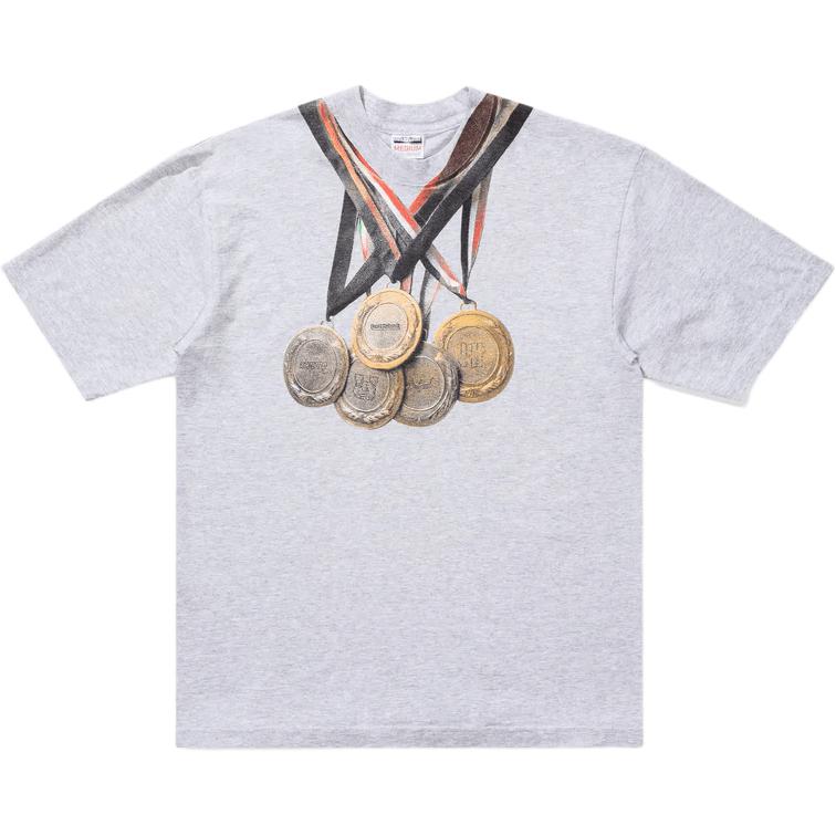 Футболка Unisex BADFRIEND Collaboration SS25 UNDEFEATED, серый
Футболка Unisex BADFRIEND Collaboration SS25 UNDEFEATED, серый