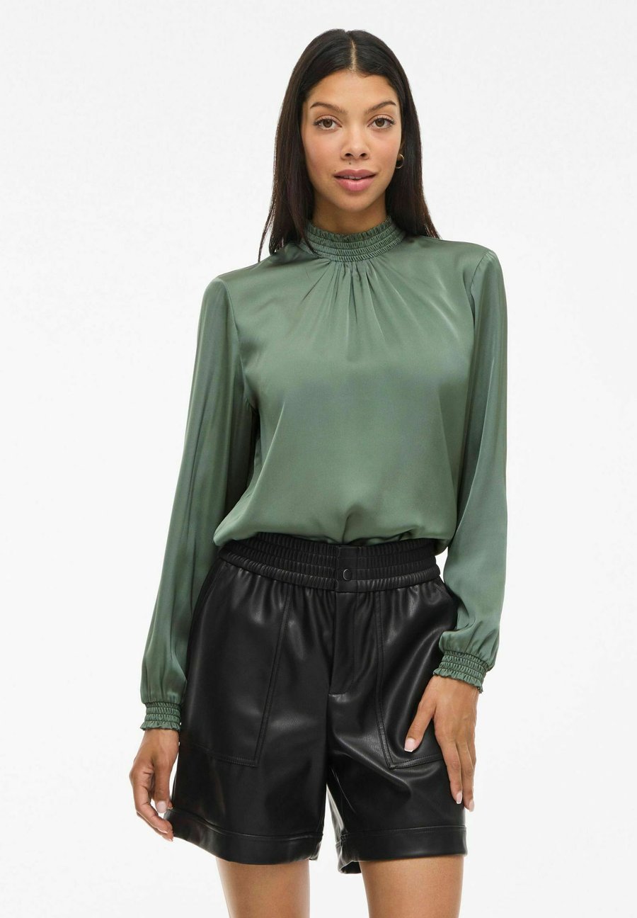 Блуза VILA MIT LANGEN ÄRMELN VISOFIE, Laurel Wreath/Mottled Green
Блуза VILA MIT LANGEN ÄRMELN VISOFIE, Laurel Wreath/Mottled Green