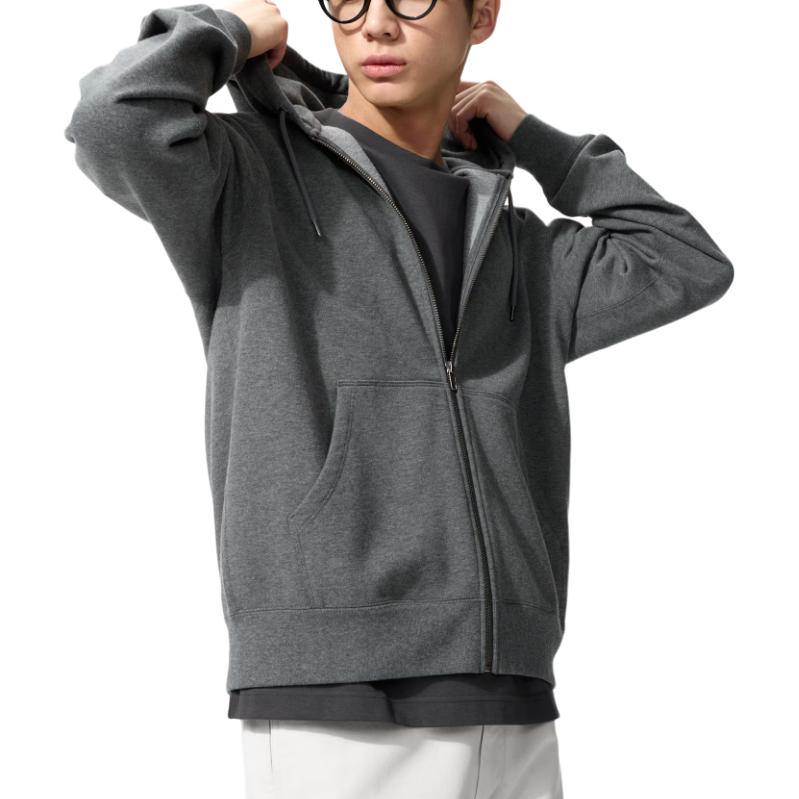 UNIQLO Свитшот унисекс серый
UNIQLO Свитшот унисекс серый