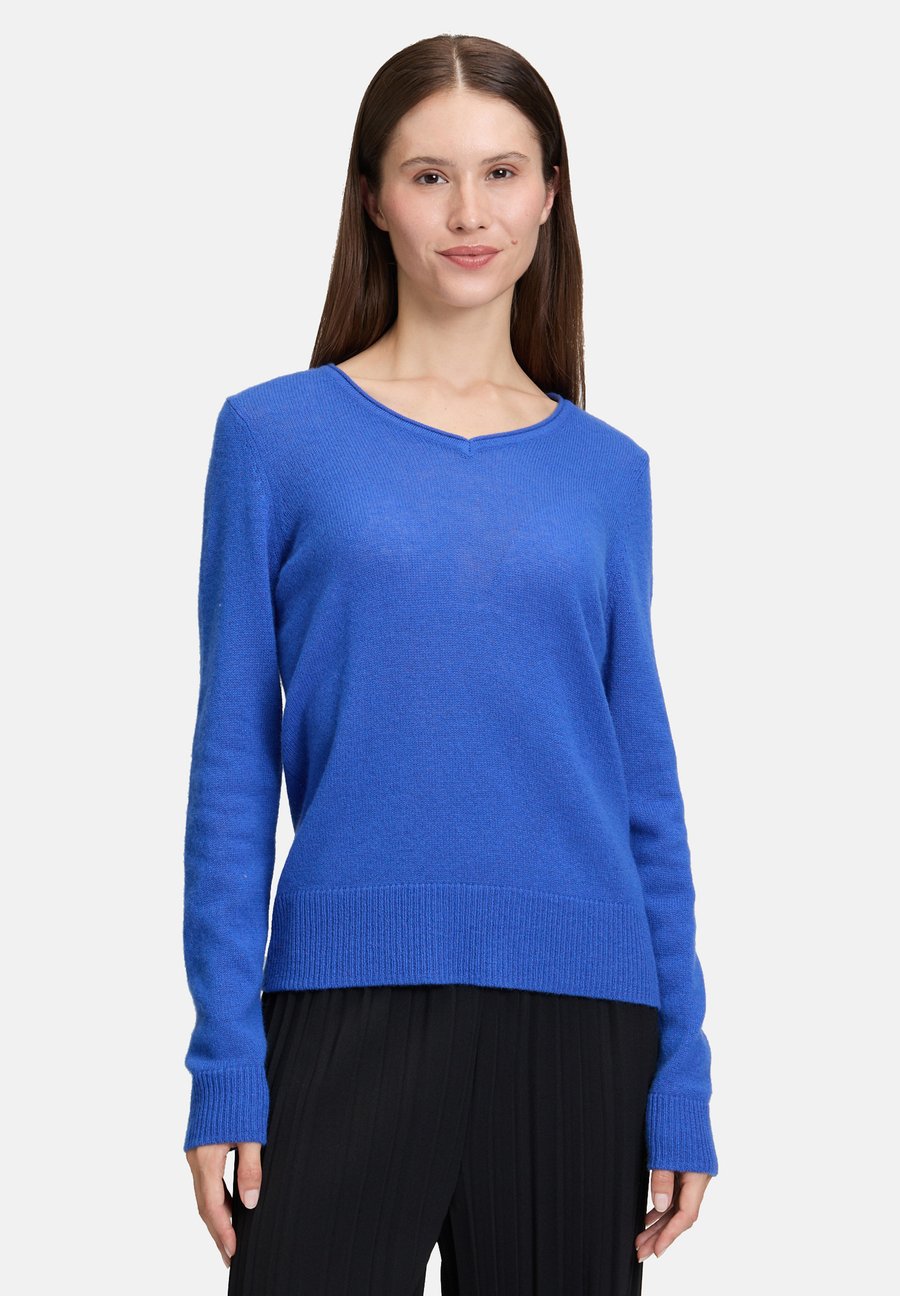 Джемпер Betty Barclay Jumper, Adria/Blue
Джемпер Betty Barclay Jumper, Adria/Blue