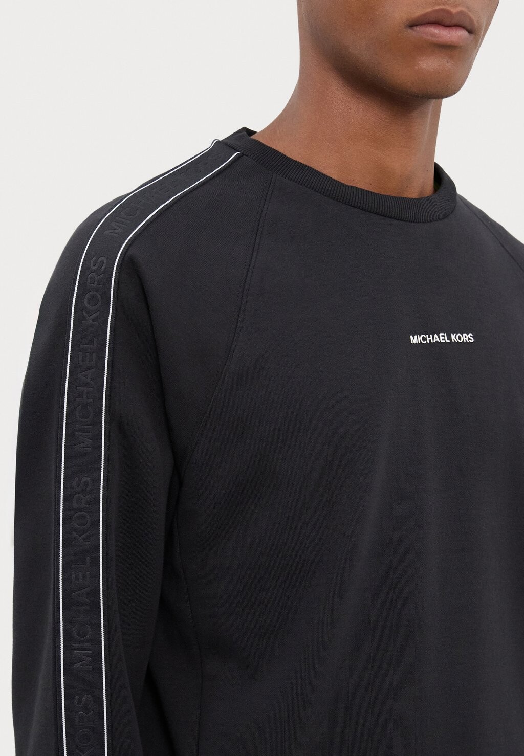 Толстовка LOGO TAPE Michael Kors, черный
Толстовка LOGO TAPE Michael Kors, черный