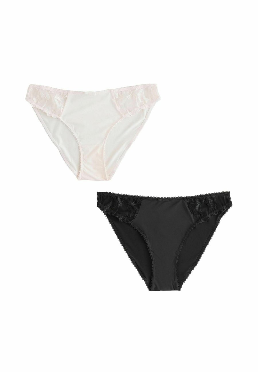 Трусы Next EMBROIDERED KNICKERS 2 PACK, Black/Cream/Black
Трусы Next EMBROIDERED KNICKERS 2 PACK, Black/Cream/Black