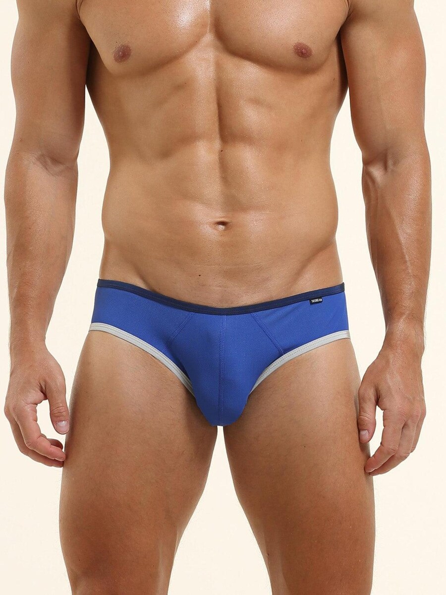 Трусики SEOBEAN Colourway Contrast Nylon Brief, темно-синий
Трусики SEOBEAN Colourway Contrast Nylon Brief, темно-синий