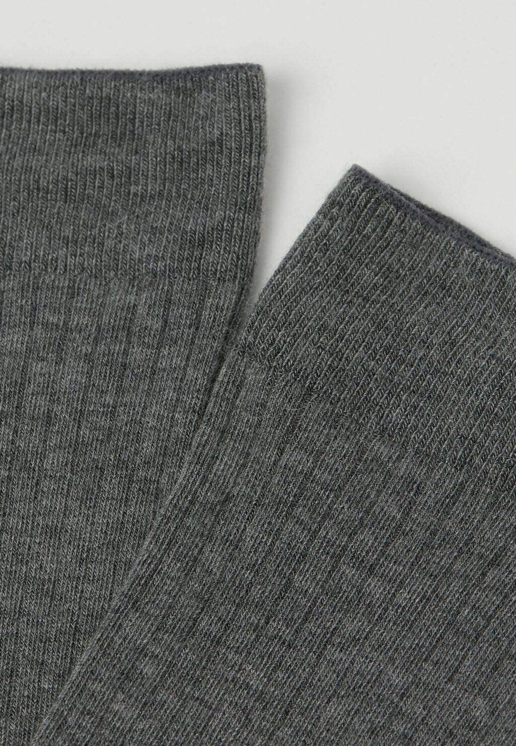 Носки выше колена Calzedonia, серый
Носки выше колена Calzedonia, серый