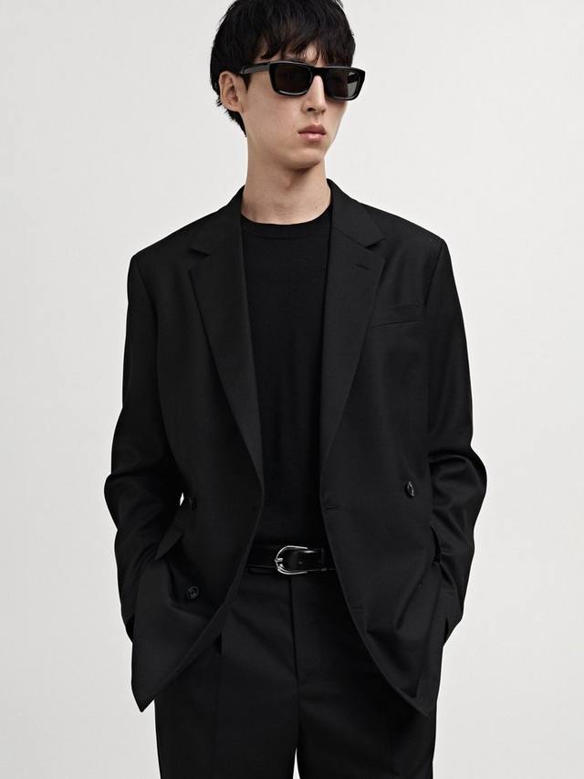 Бостонский блейзер Mango, Black
Бостонский блейзер Mango, Black