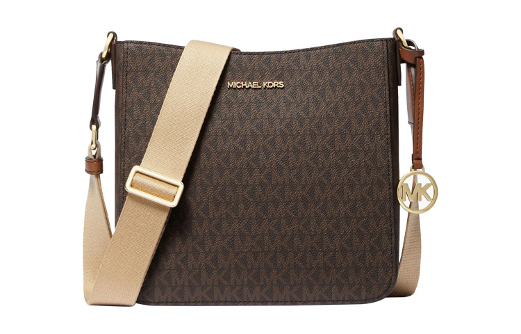 Сумка-мессенджер Jet Set Travel Small Signature Logo от MICHAEL KORS
Сумка-мессенджер Jet Set Travel Small Signature Logo от MICHAEL KORS