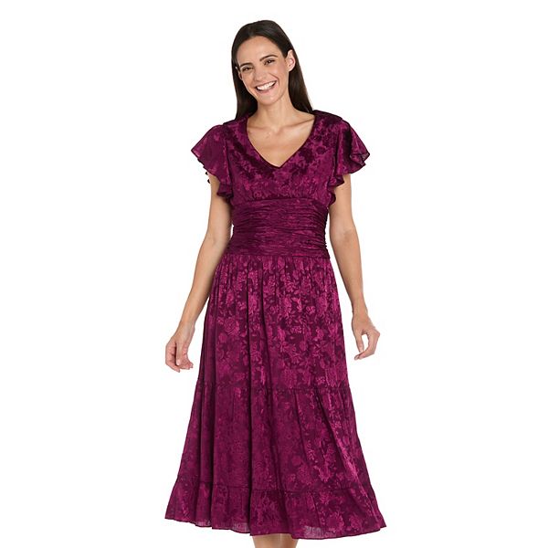 Женское короткое платье-юбка с цветочным жаккардом R&M Richards
Женское короткое платье-юбка с цветочным жаккардом R&M Richards