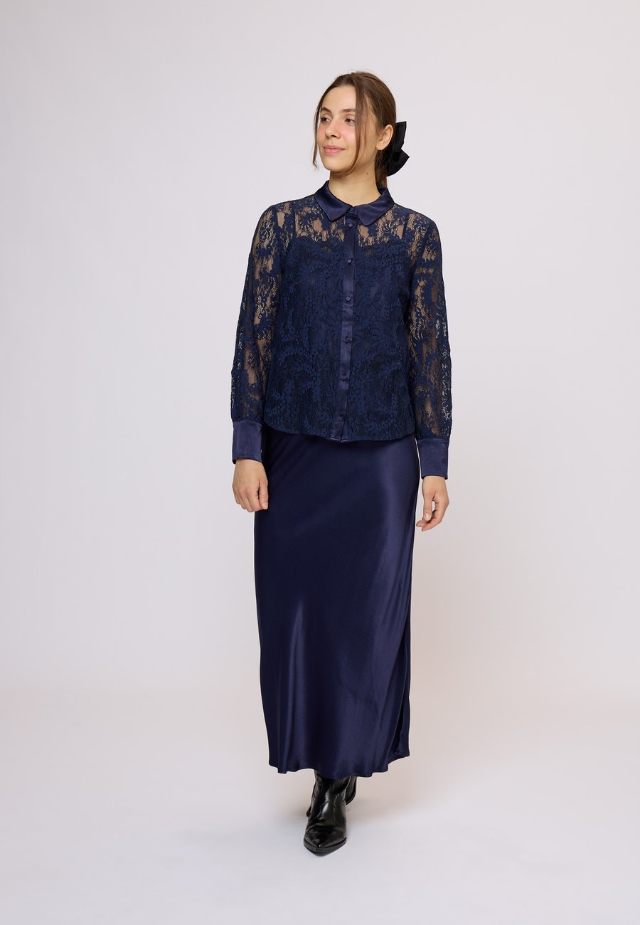 Блуза Noa Noa EVELINE, Maritime Blue/Blue
Блуза Noa Noa EVELINE, Maritime Blue/Blue