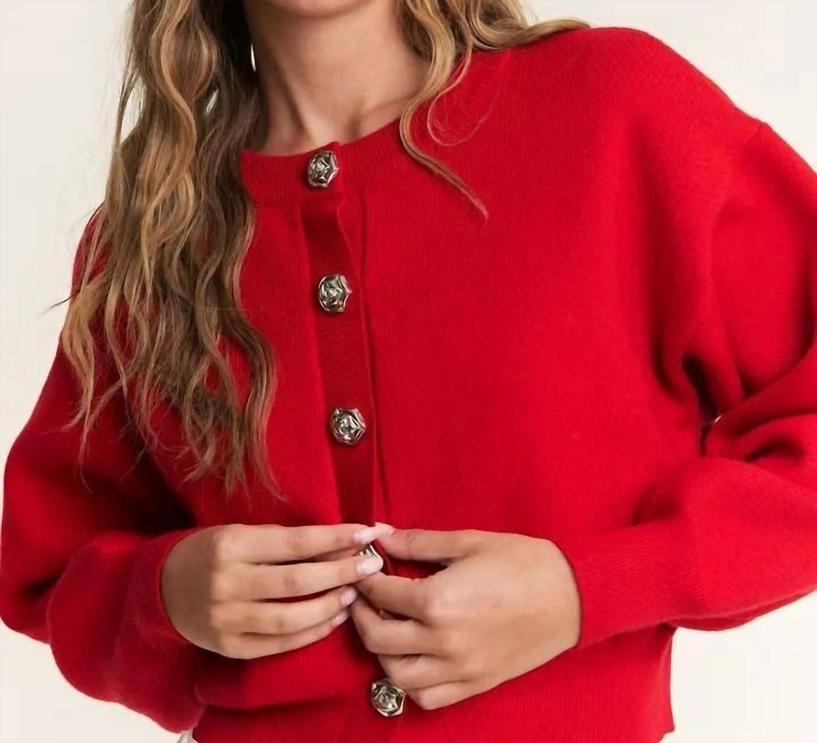 Длинный кардиган с пуговицами в красно-розовом цвете In The Beginning
Длинный кардиган с пуговицами в красно-розовом цвете In The Beginning