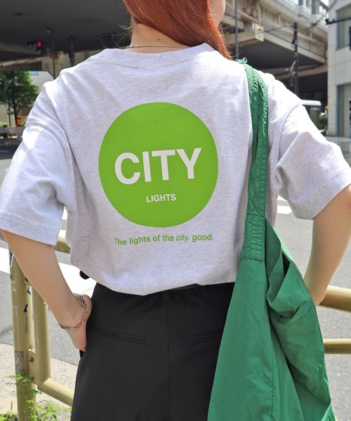 Футболка с коротким рукавом, принт, бренд ANME, серый
Футболка с коротким рукавом, принт, бренд ANME, серый