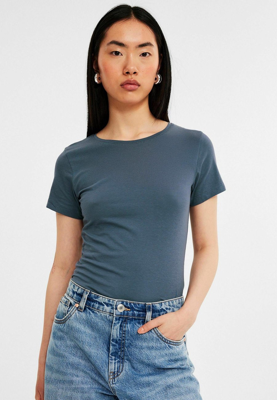 Футболка Kappahl WITH SHORT SLEEVES, Blue, Синий, Футболка Kappahl WITH SHORT SLEEVES, Blue
Футболка Kappahl WITH SHORT SLEEVES, Blue, Синий, Футболка Kappahl WITH SHORT SLEEVES, Blue