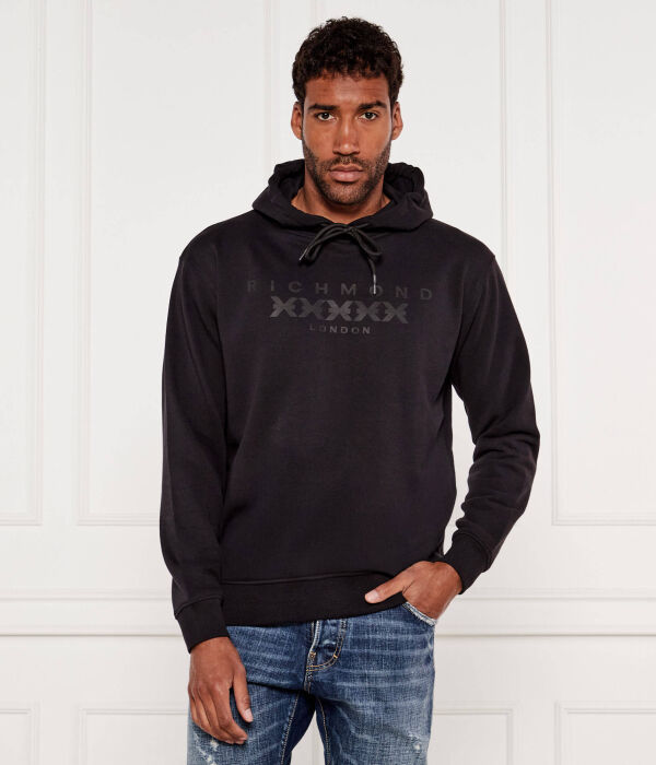 Свитер блестит. Regular fit Richmond X, черный
Свитер блестит. Regular fit Richmond X, черный