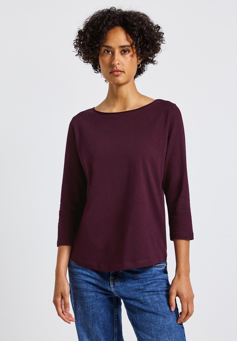 Топ Street One MIT 3/4 ARM, Rot/Bordeaux
Топ Street One MIT 3/4 ARM, Rot/Bordeaux