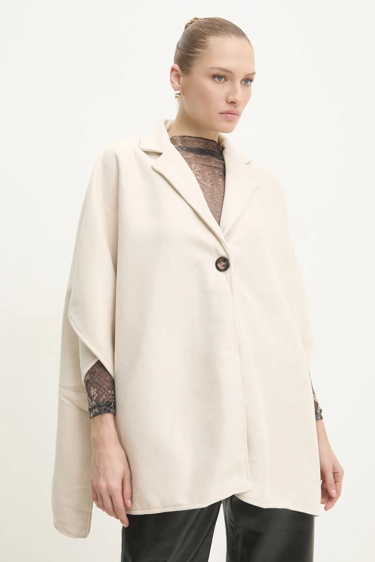 Куртка Answear Lab, бежевый
Куртка Answear Lab, бежевый