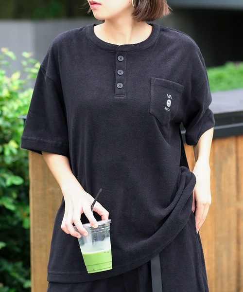 Мужская футболка из махровой ткани с коротким рукавом и воротником-хенли RVCA, черный
Мужская футболка из махровой ткани с коротким рукавом и воротником-хенли RVCA, черный