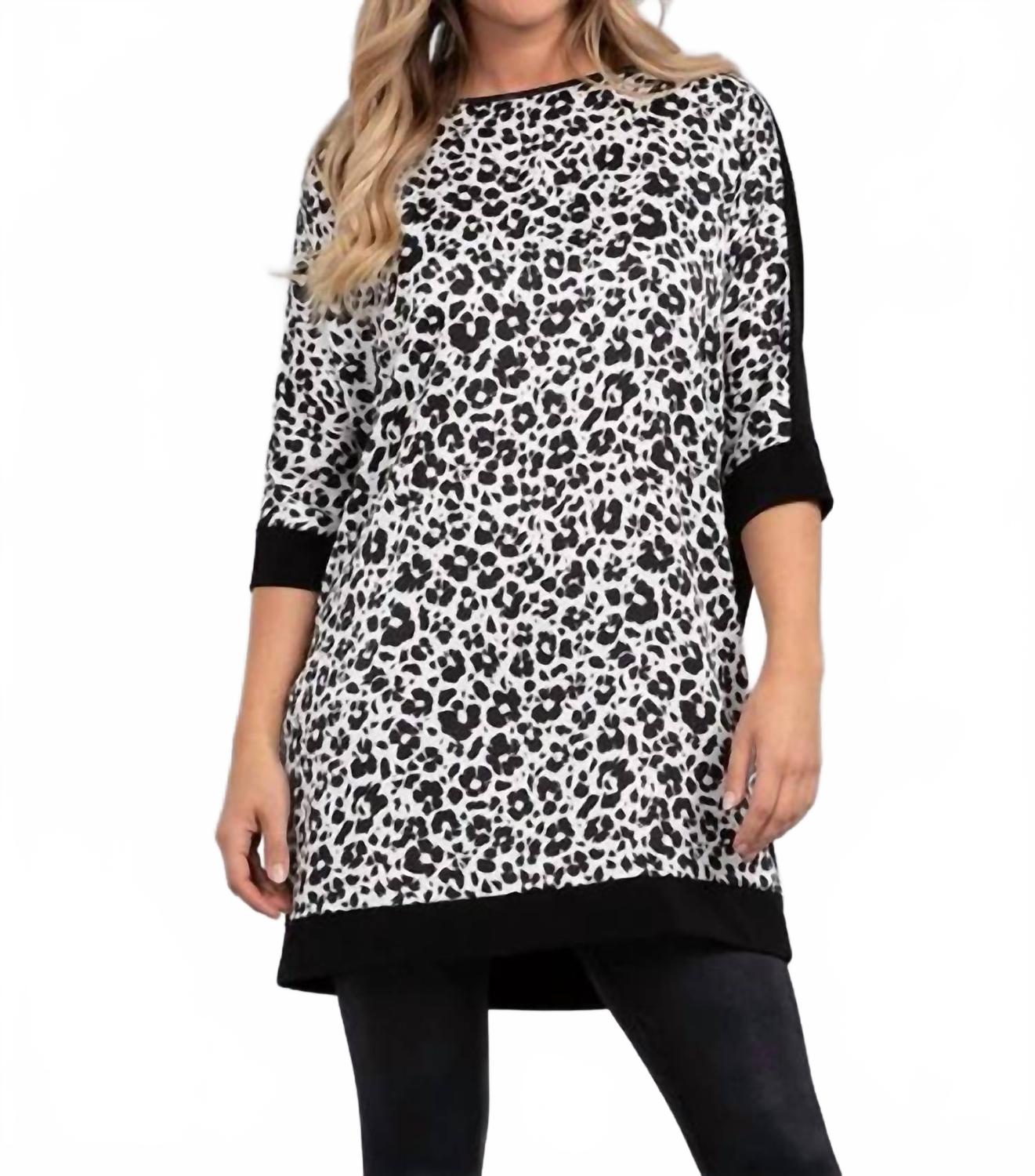 Сатиновая туника с анималистичным цветочным принтом Sympli, Animal Floral
Сатиновая туника с анималистичным цветочным принтом Sympli, Animal Floral