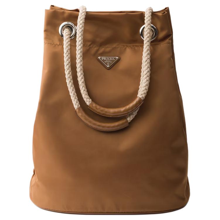 Нейлоновая сумка женская brandy PRADA
Нейлоновая сумка женская brandy PRADA