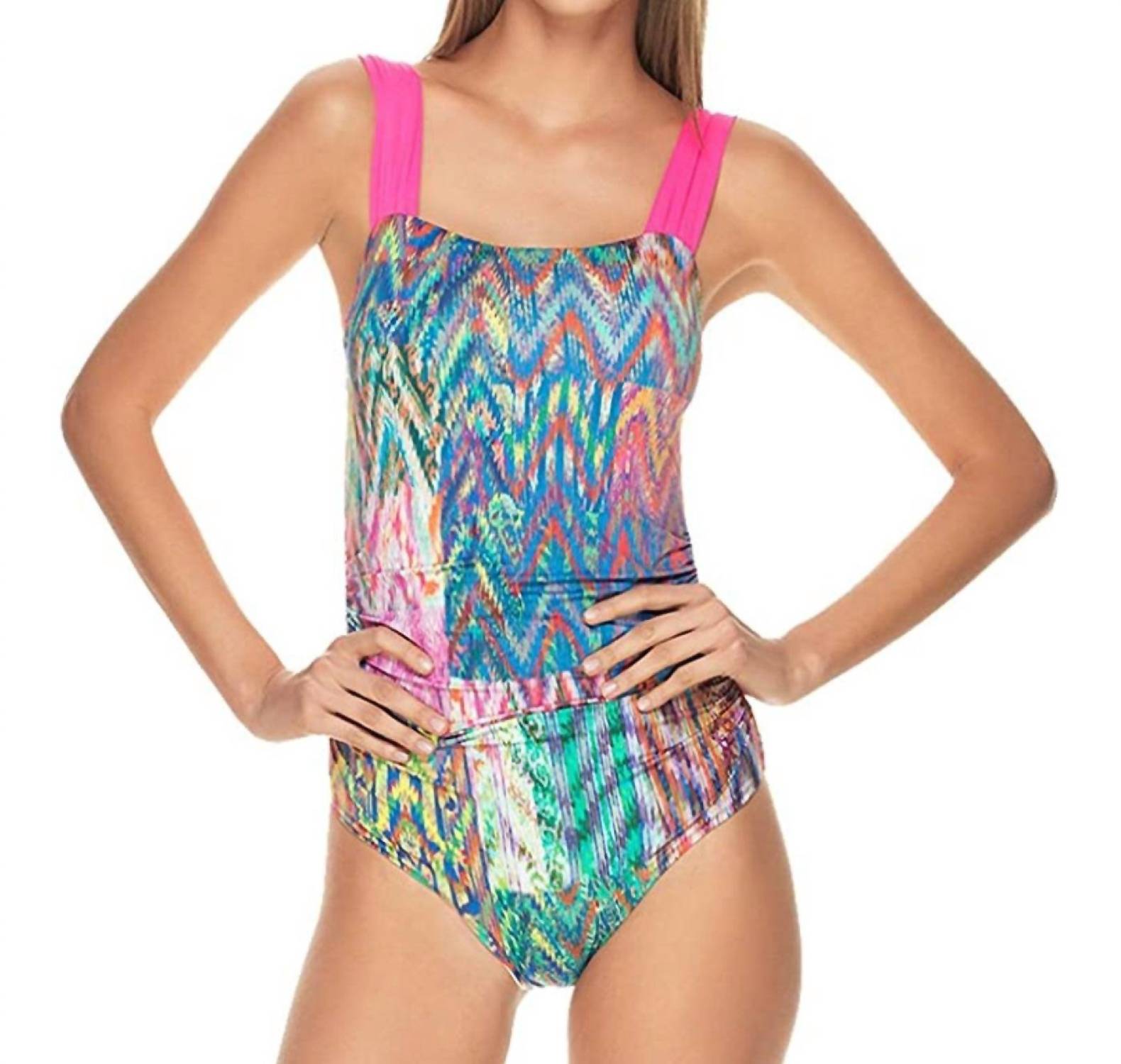 Облегающий слитный купальник Shirred в стиле Navajo Estivo
Облегающий слитный купальник Shirred в стиле Navajo Estivo