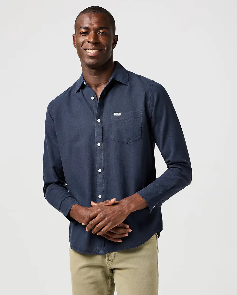 Мужская рубашка классического покроя с одним карманом Wrangler, темно-синий
Мужская рубашка классического покроя с одним карманом Wrangler, темно-синий