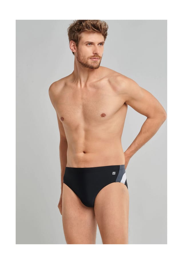 Плавки для активного плавания в морском стиле с удобными внутренними трусиками и шнурком Schiesser, черный
Плавки для активного плавания в морском стиле с удобными внутренними трусиками и шнурком Schiesser, черный