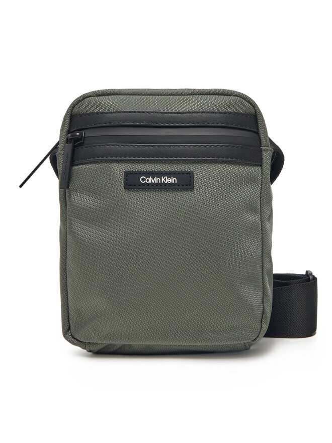 Сумка через плечо Calvin Klein, черный
Сумка через плечо Calvin Klein, черный