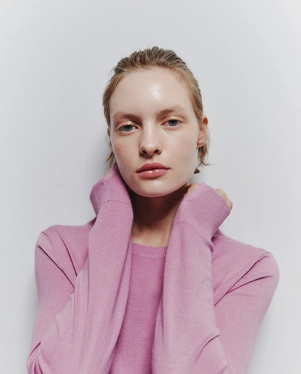 Базовый джемпер с круглым вырезом Sfera, розовый
Базовый джемпер с круглым вырезом Sfera, розовый