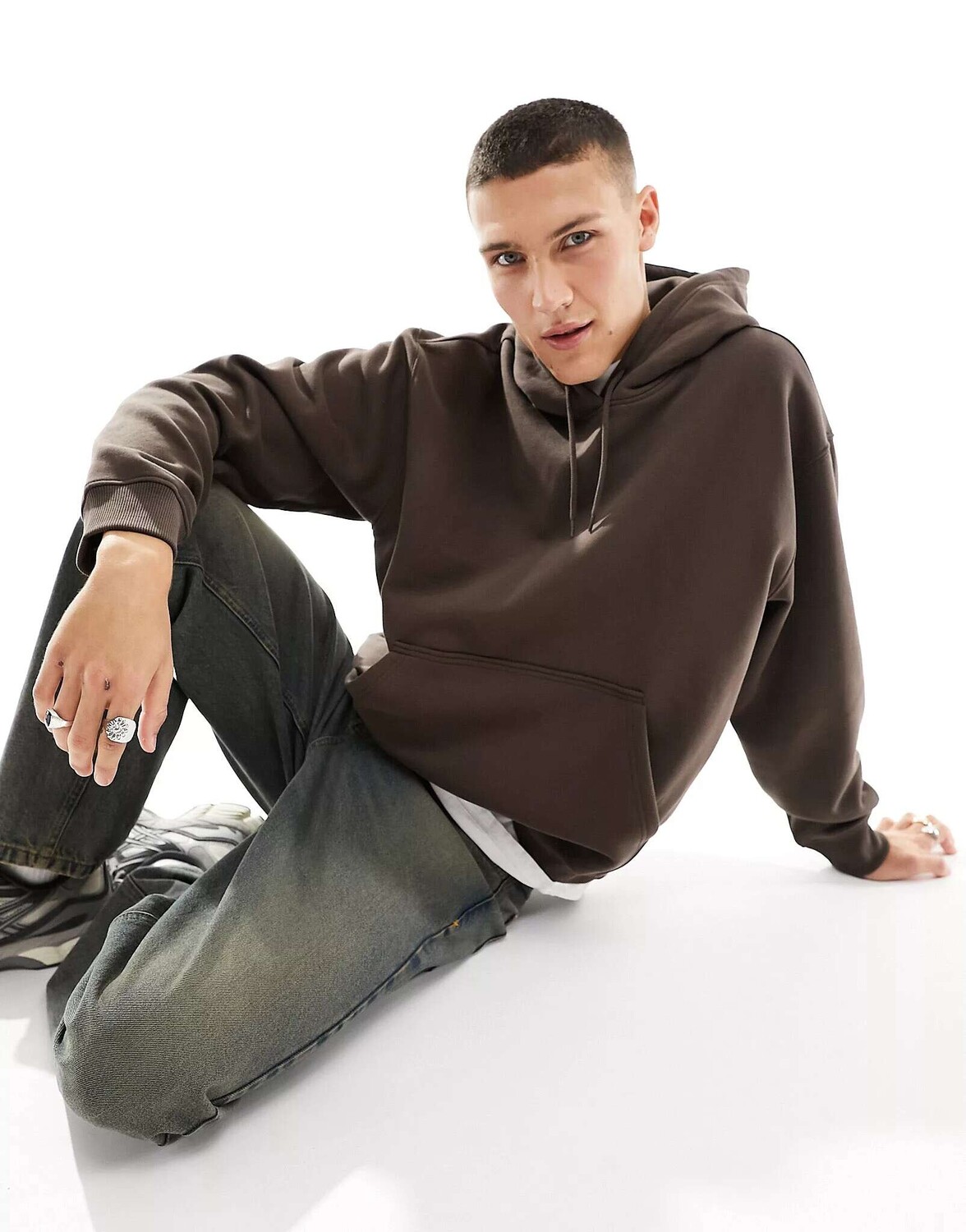 Коричневая толстовка из тяжелого джерси с капюшоном Weekday, Коричневый, Коричневая толстовка из тяжелого джерси с капюшоном Weekday
Коричневая толстовка из тяжелого джерси с капюшоном Weekday, Коричневый, Коричневая толстовка из тяжелого джерси с капюшоном Weekday