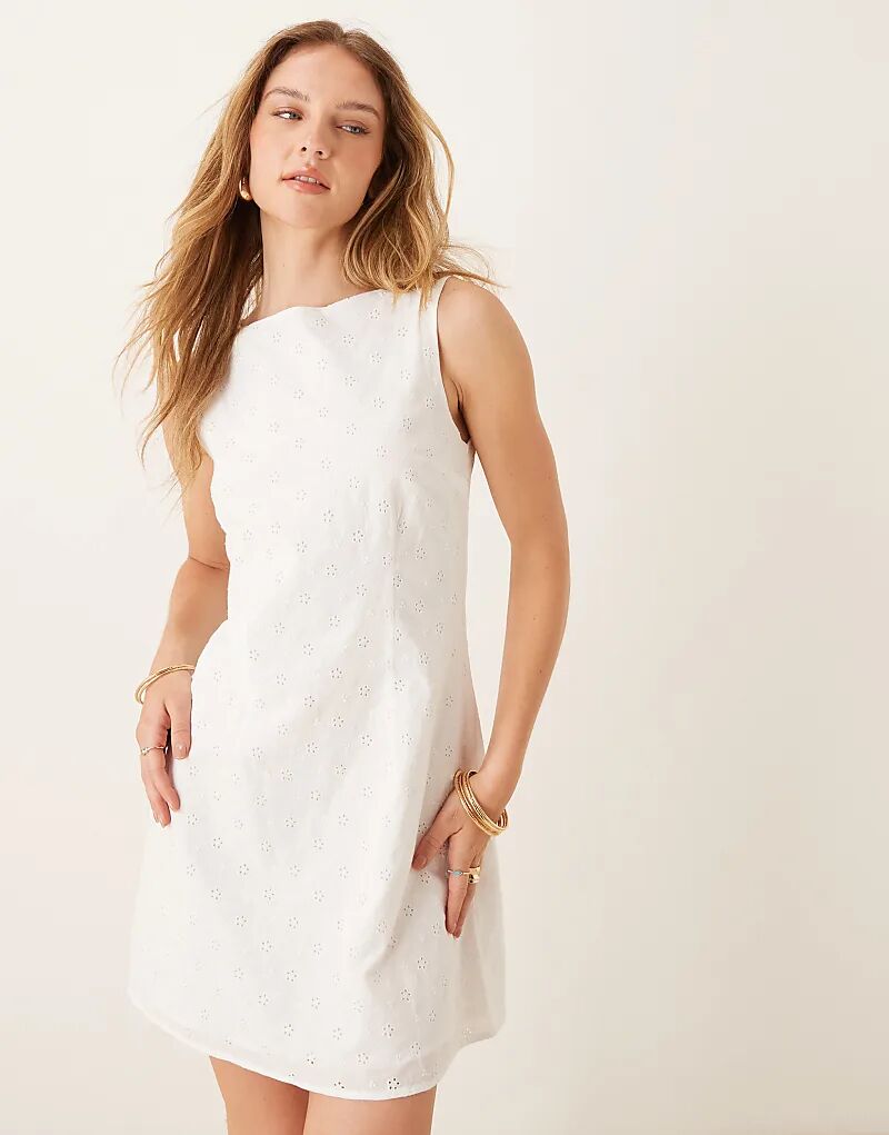 Летнее мини-платье Gina Tricot с люверсами белого цвета
Летнее мини-платье Gina Tricot с люверсами белого цвета
