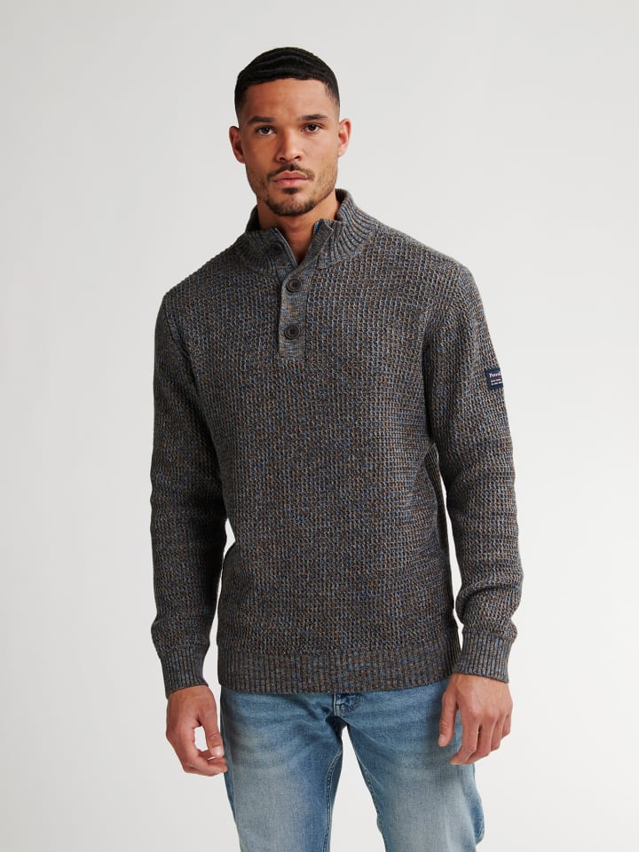 Вязаный свитер Salem синего цвета Petrol Industries
Вязаный свитер Salem синего цвета Petrol Industries