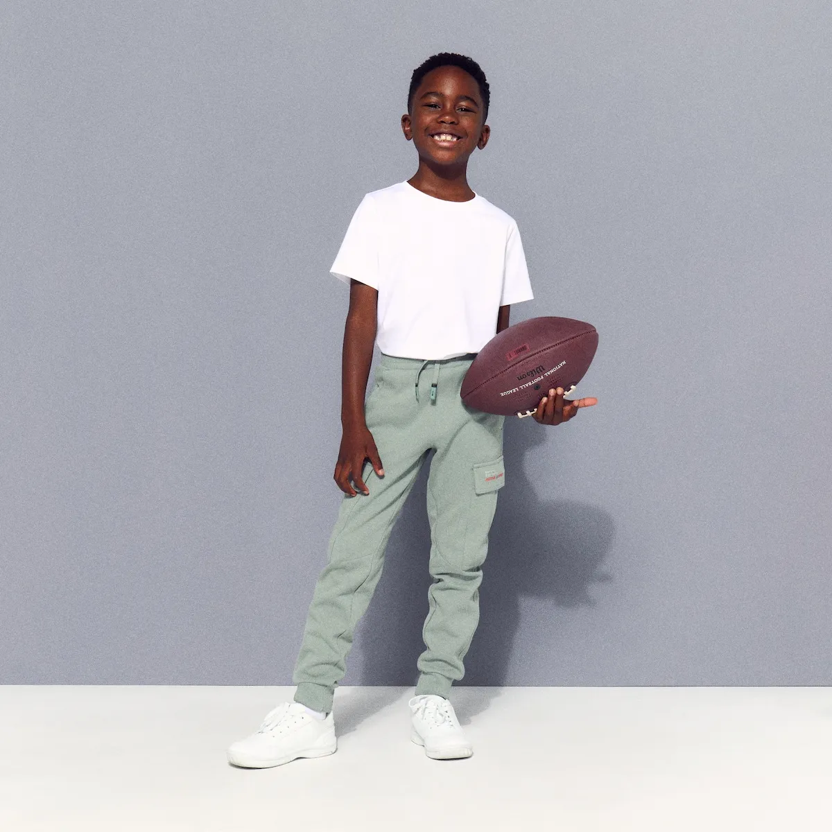 Детские длинные спортивные брюки карго Boomerang, зеленый
Детские длинные спортивные брюки карго Boomerang, зеленый