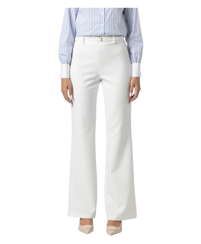 Узкие, расклешенные брюки полной длины Kocca, белый
Узкие, расклешенные брюки полной длины Kocca, белый