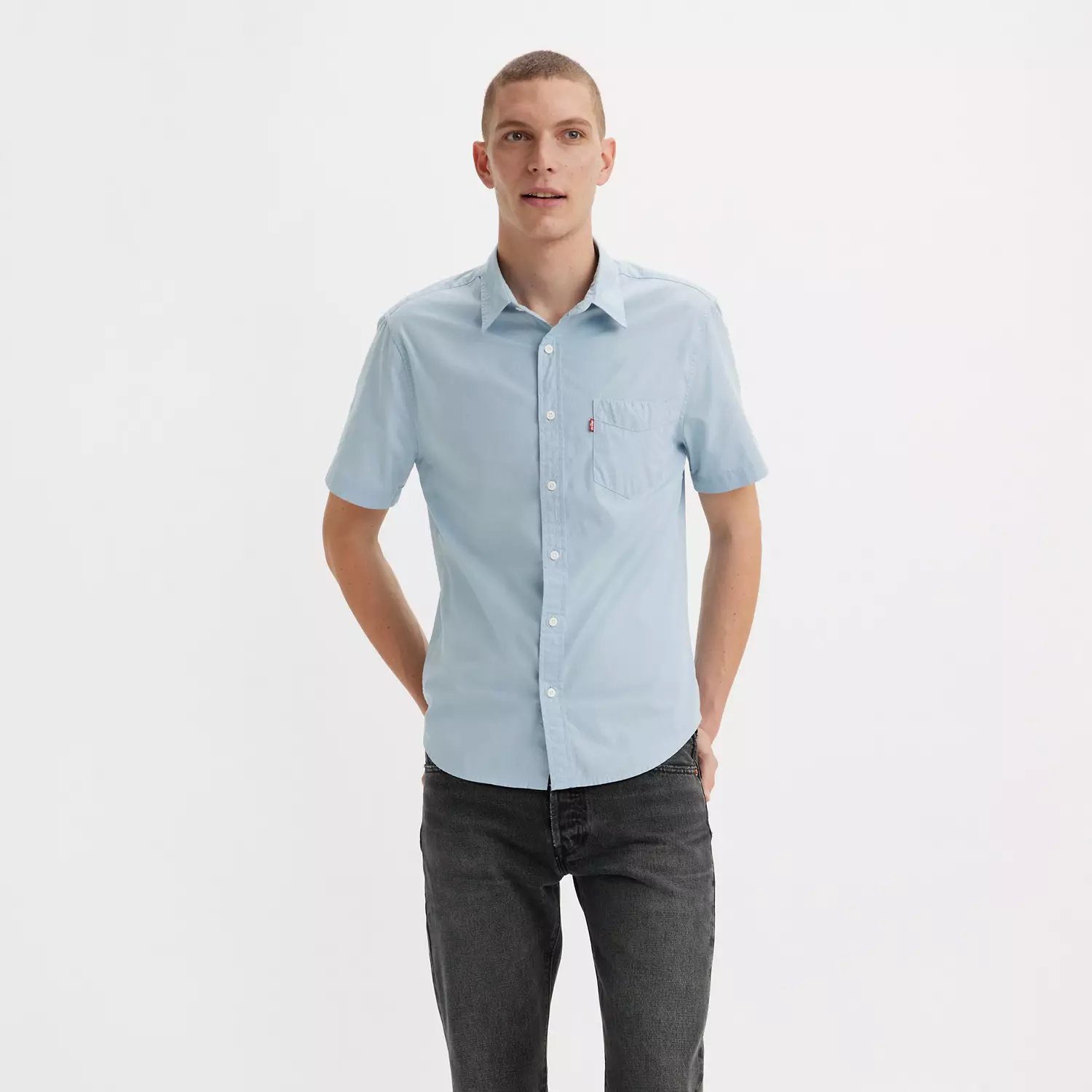 Классическая рубашка стандартного кроя с короткими рукавами и одним карманом Levi's, синий
Классическая рубашка стандартного кроя с короткими рукавами и одним карманом Levi's, синий