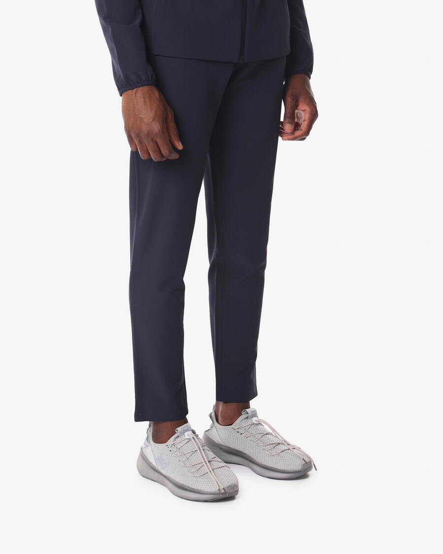 JAKED Синтетические спортивные брюки темно-синего цвета для мужчин
JAKED Синтетические спортивные брюки темно-синего цвета для мужчин