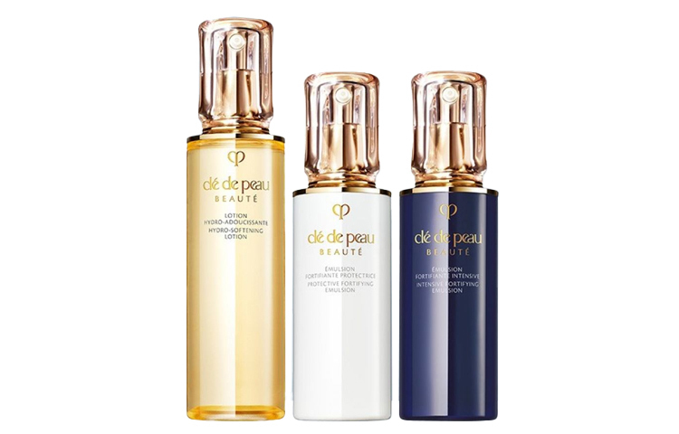 Старая версия набора для ухода Rhinestone Glitter, увлажняющий и питающий, комплект из трех предметов Clé De Peau Beauté
Старая версия набора для ухода Rhinestone Glitter, увлажняющий и питающий, комплект из трех предметов Clé De Peau Beauté