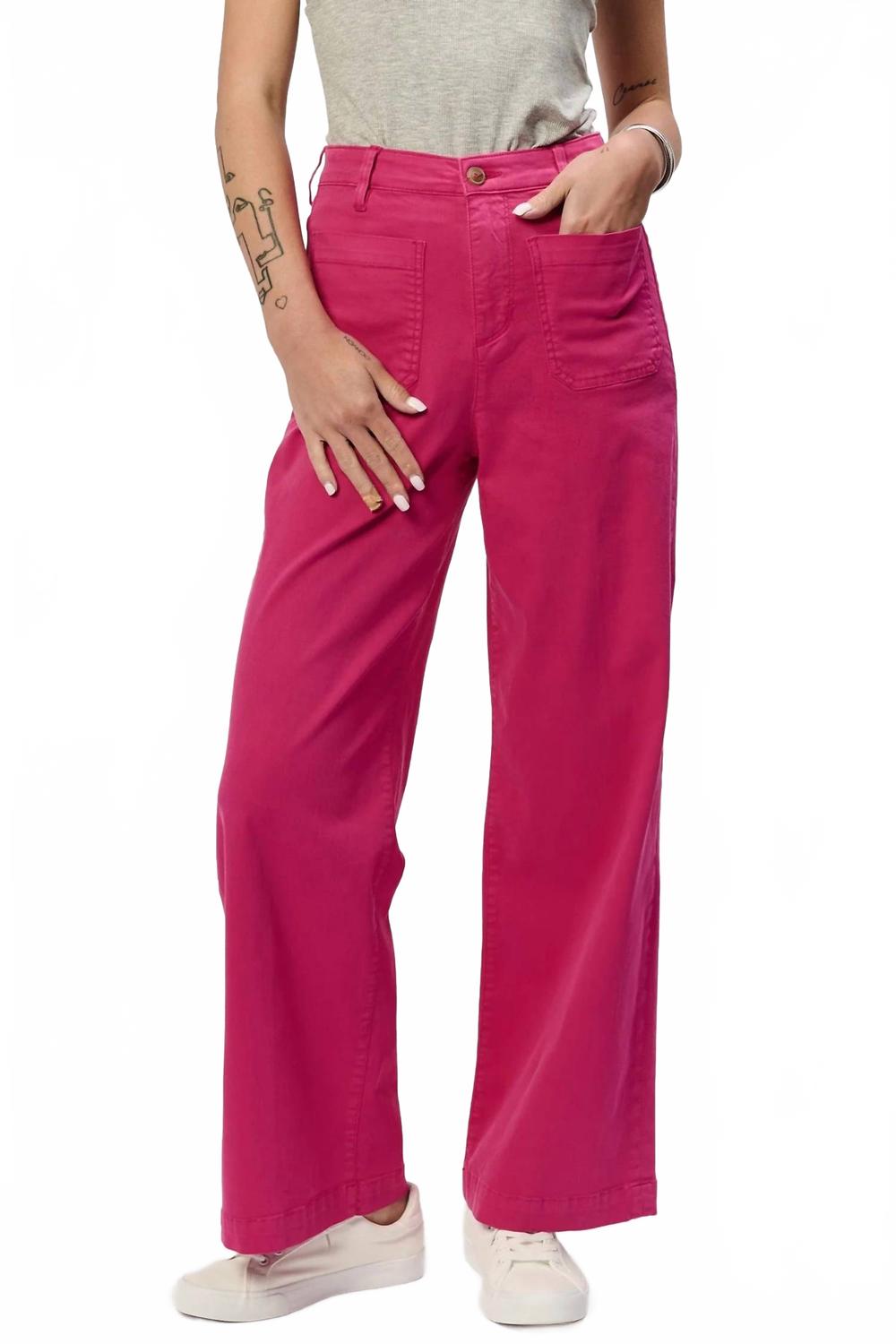 Бристольские брюки с высокой посадкой и широкими штанинами в розовом раю Another Love
Бристольские брюки с высокой посадкой и широкими штанинами в розовом раю Another Love