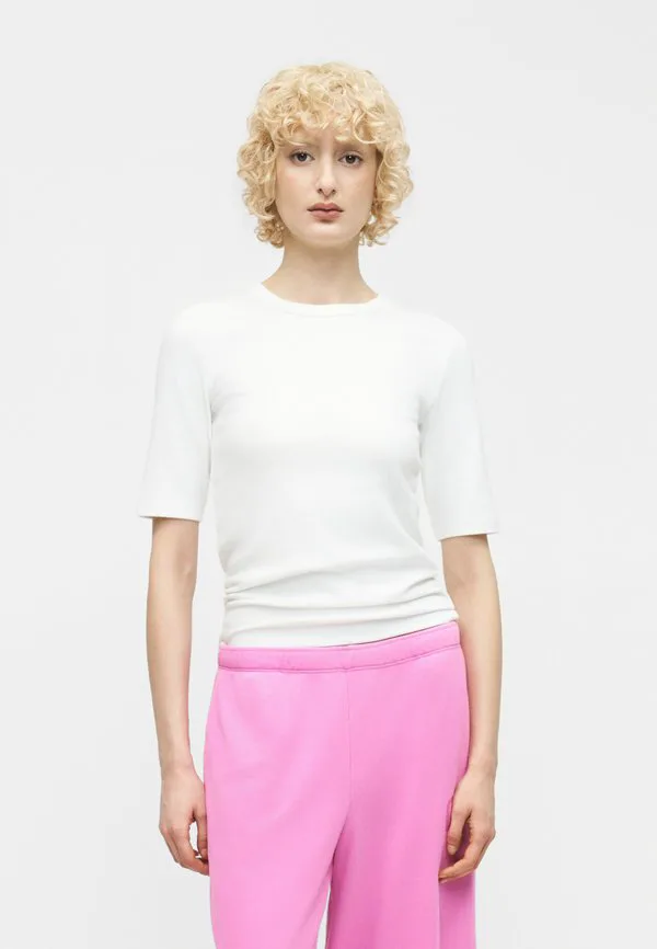 Простая футболка Gap, Fresh White, Белый, Простая футболка Gap, Fresh White
Простая футболка Gap, Fresh White, Белый, Простая футболка Gap, Fresh White