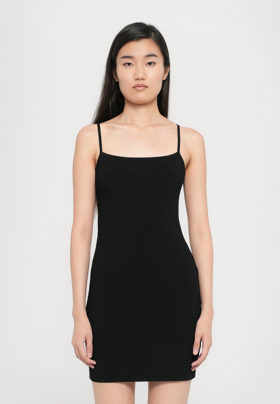Платье MICHAEL Michael Kors CAMI MINI , Black
Платье MICHAEL Michael Kors CAMI MINI , Black