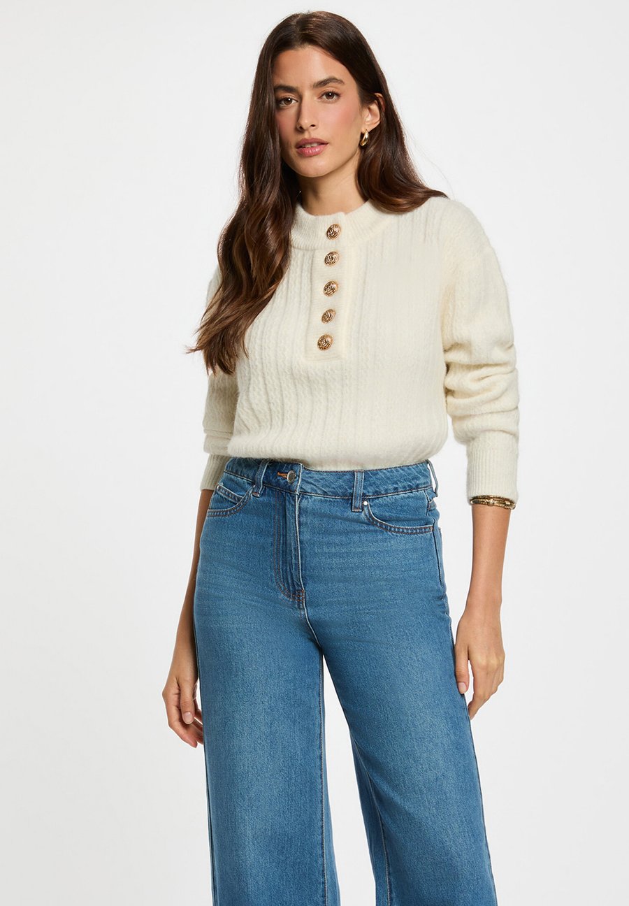 Джемпер Morgan CROPPED WITH HIGH NECK, Ivoire/White Denim
Джемпер Morgan CROPPED WITH HIGH NECK, Ivoire/White Denim