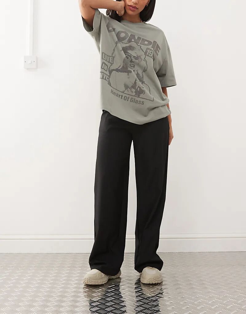 Брюки широкого кроя черного цвета Princess Polly
Брюки широкого кроя черного цвета Princess Polly