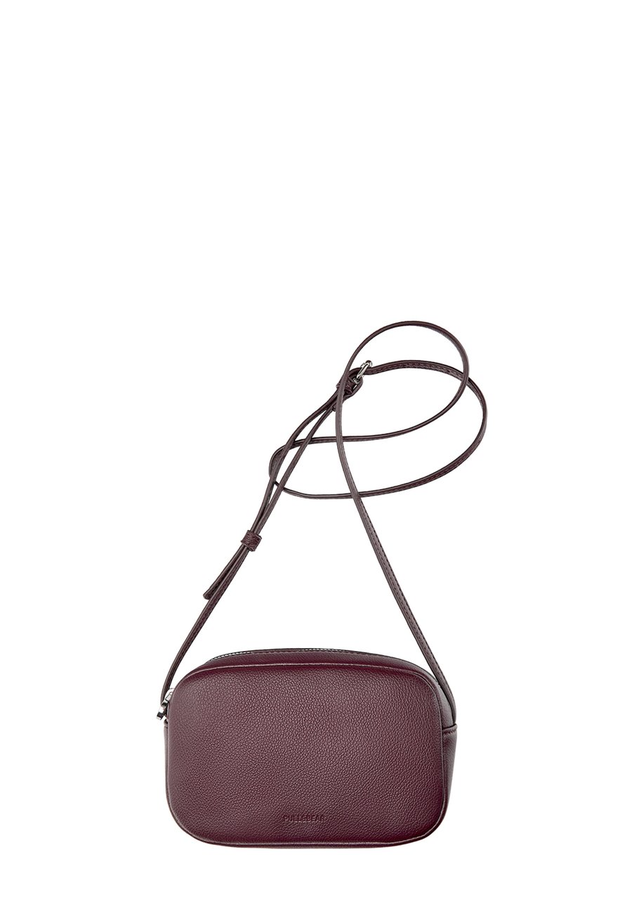 Сумка кросс-боди PULL&BEAR Cross body bag, Bordeaux
Сумка кросс-боди PULL&BEAR Cross body bag, Bordeaux