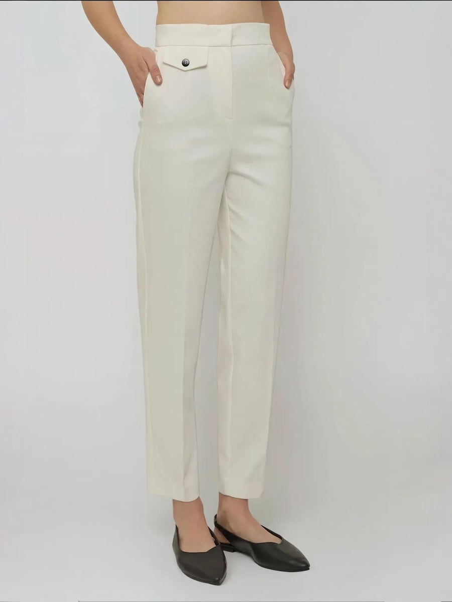 Обычные плиссированные брюки Hiccup, Egg Shell
Обычные плиссированные брюки Hiccup, Egg Shell