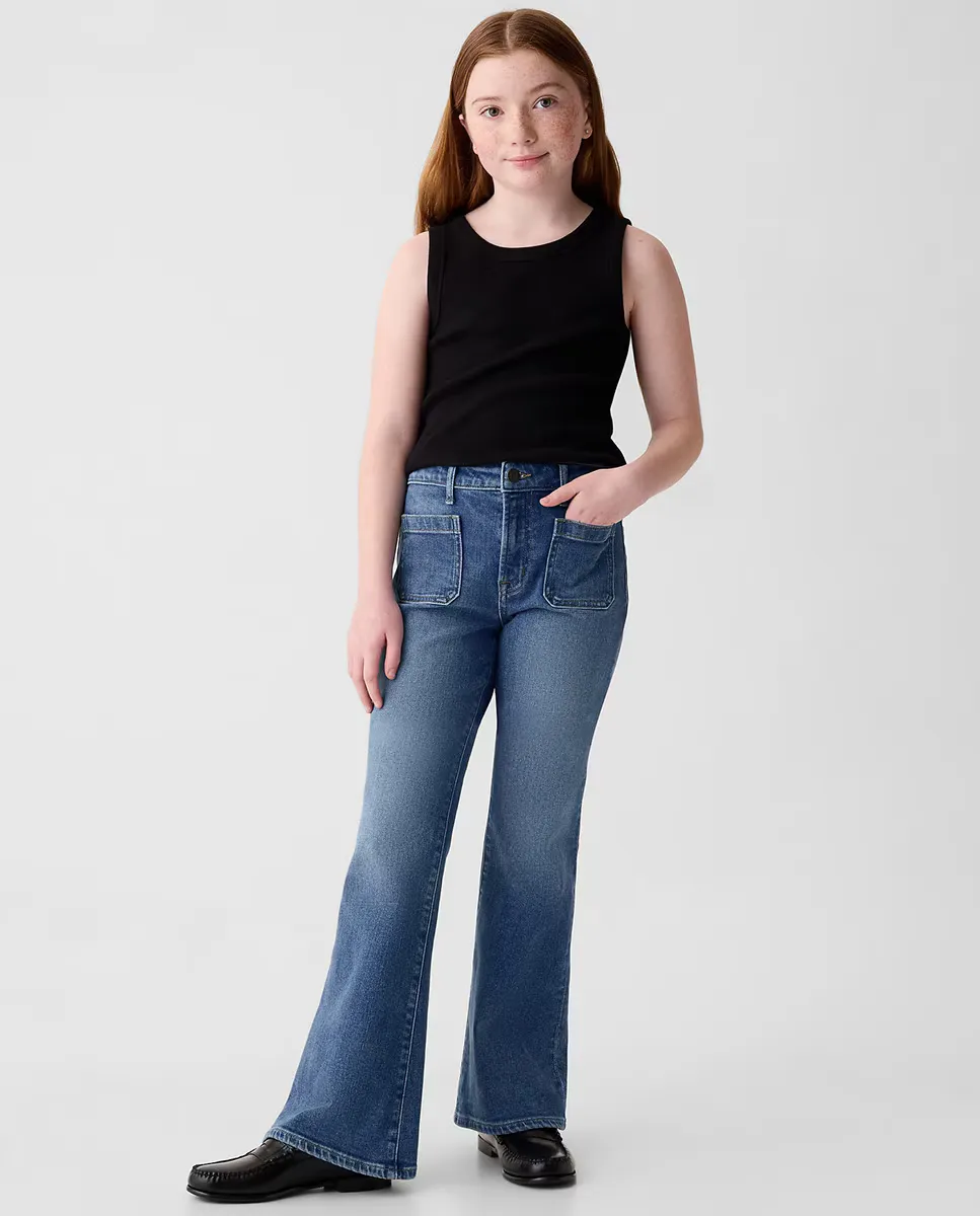 Джинсы расклешенные для девочек с карманами Gap, голубой
Джинсы расклешенные для девочек с карманами Gap, голубой