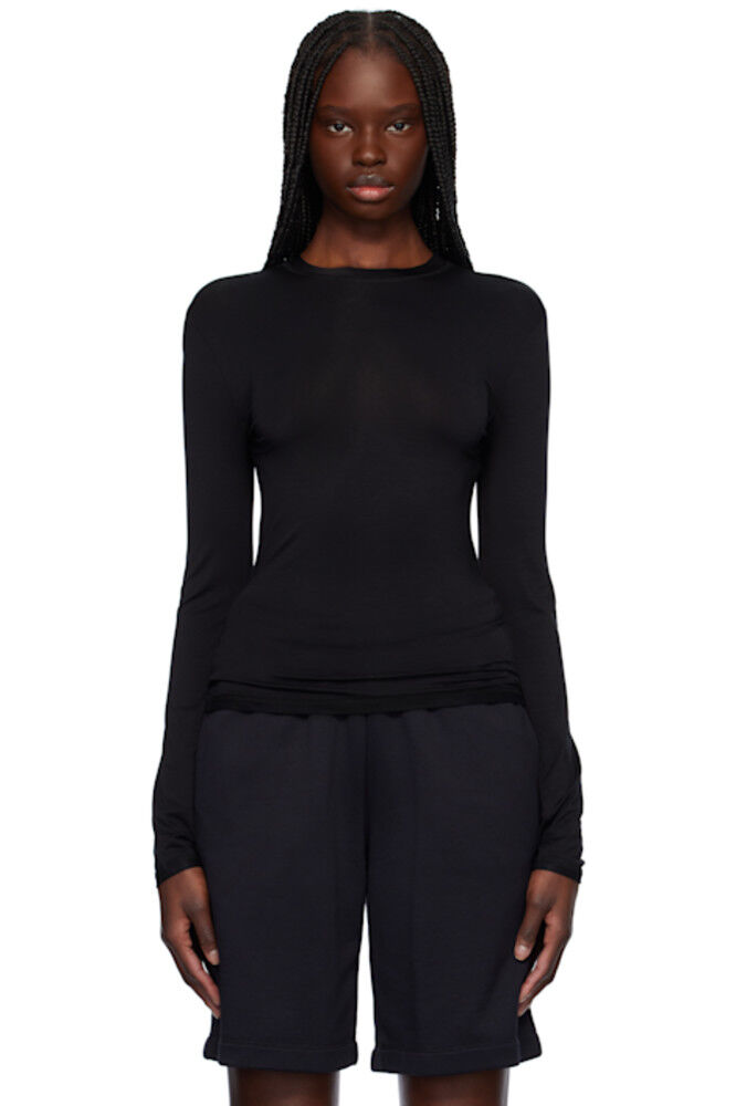 Черная легкая футболка с длинным рукавом CDLP
Черная легкая футболка с длинным рукавом CDLP