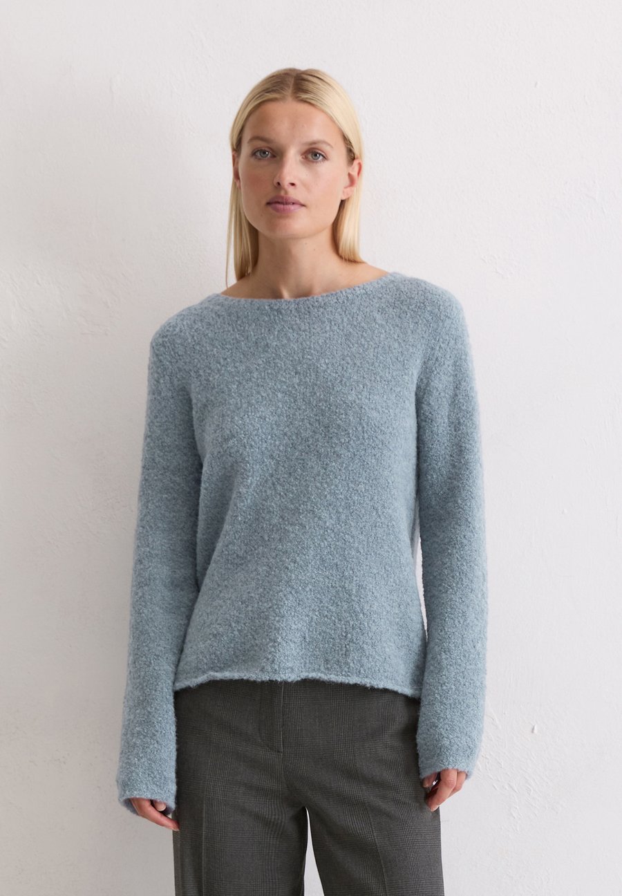 Джемпер Marc O'Polo LONGSLEEVE BOAT NECK, Slate Blue/Dark Blue
Джемпер Marc O'Polo LONGSLEEVE BOAT NECK, Slate Blue/Dark Blue