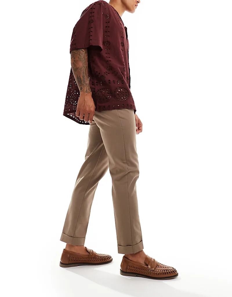 Элегантные брюки-чиносы кроя «премиум» коричневого цвета ASOS DESIGN
Элегантные брюки-чиносы кроя «премиум» коричневого цвета ASOS DESIGN