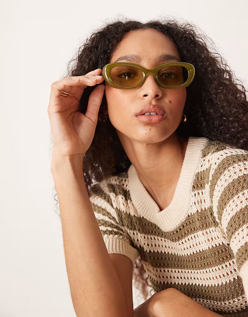 Солнцезащитные очки Jeepers Peepers овальной формы бледно-зеленого цвета
Солнцезащитные очки Jeepers Peepers овальной формы бледно-зеленого цвета